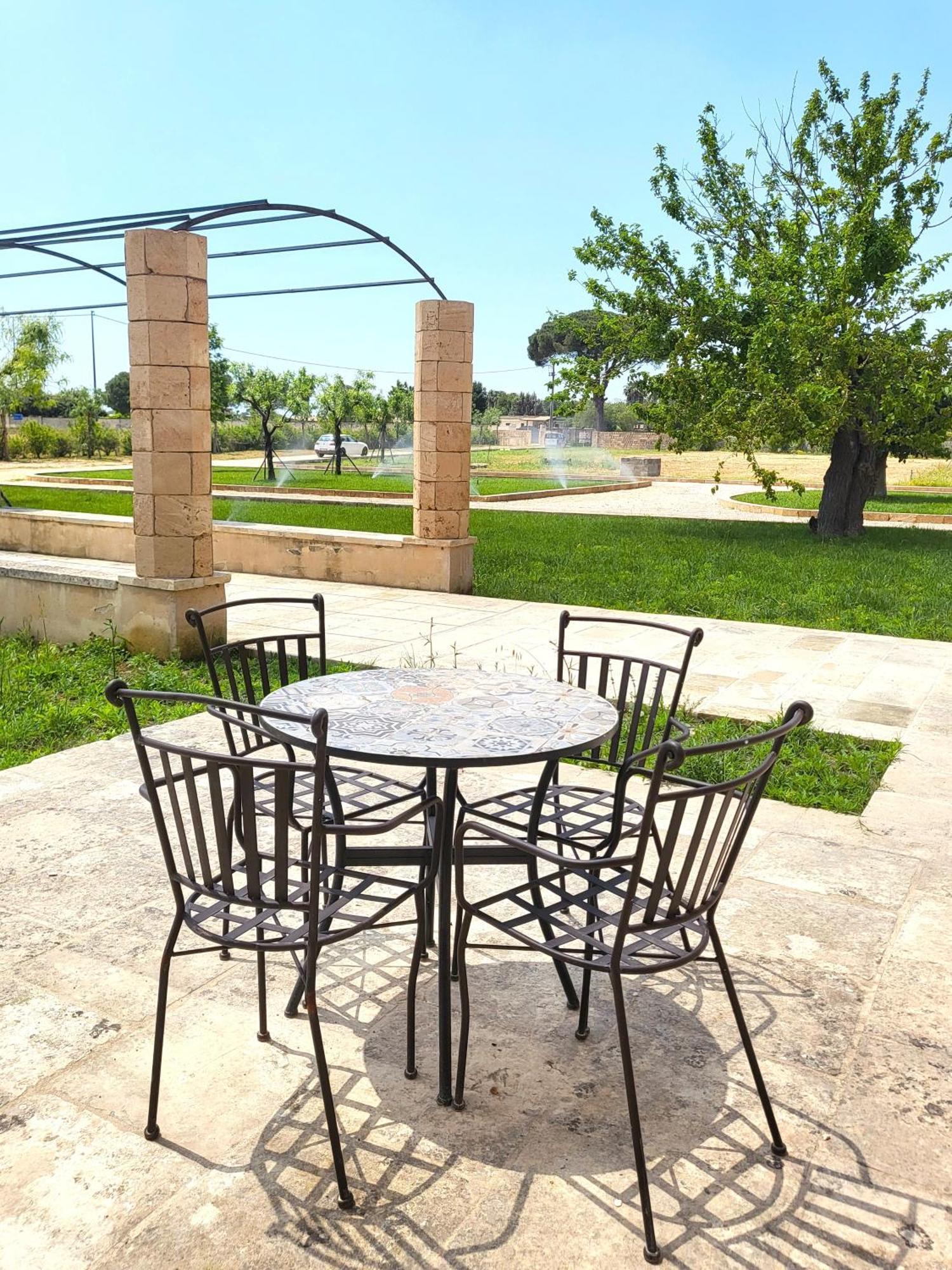 Casina Fontana Bed & Breakfast Lecce Zewnętrze zdjęcie